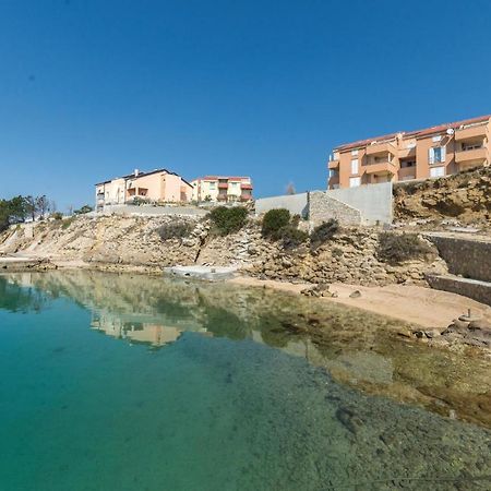 Lovely Apartment In Vlasici With Kitchen Dış mekan fotoğraf